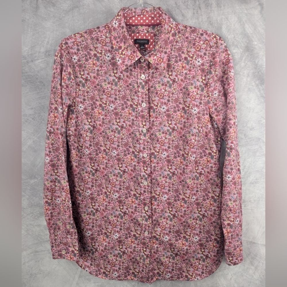 Talbots Size Small Floral Button Down With Polkadot Lining In Soft Pinks
